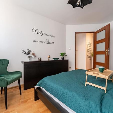Apartament Ratuszlove - 2 Osobne Sypialnie, Z Widokiem Na Ratusz - By Spaceapart Jelenia Góra Exteriör bild