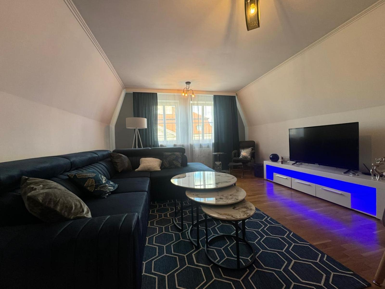 Apartament Ratuszlove - 2 Osobne Sypialnie, Z Widokiem Na Ratusz - By Spaceapart Jelenia Góra Exteriör bild